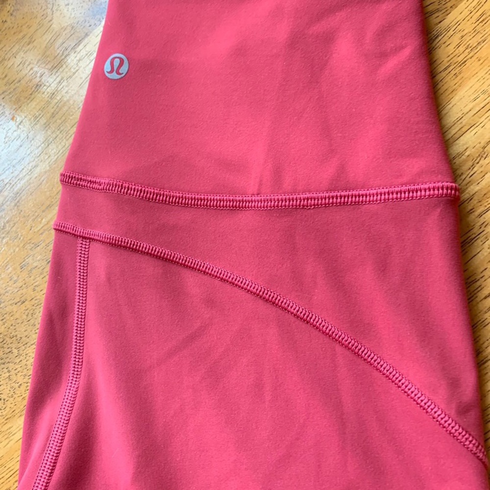 Lululemon athletica in movement crop